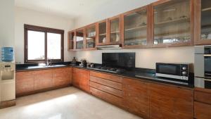 Villa Istana Putih by Maheswara