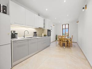 Apartment in Vodnjan with Pool & Jacuzzi