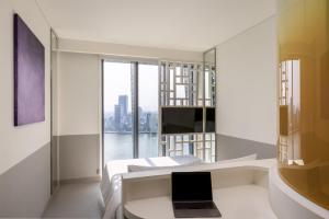 Wink Danang Riverside, Unscripted by Hyatt - 24 Hours stay