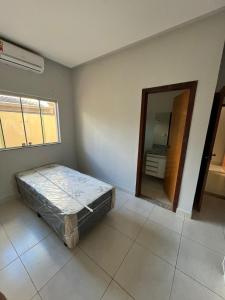 Sobrado em condomínio do lago