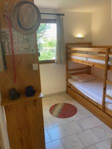 BO210-190 Mazet 3 pièces 5 couchages BORMES LES MIMOSAS