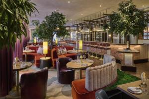 The Trafalgar St James London Curio Collection by Hilton