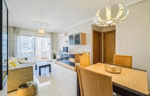 2 Bedroom Cozy Apartment In Oropesa Del Mar