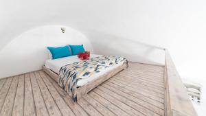 Superior Room with Pool View and Loft room in Agnadi View Villa