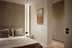 Manga Apartments - Apartment 102