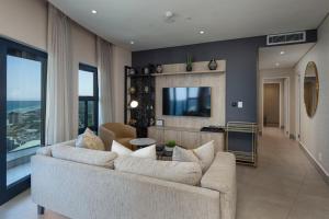 2406 Oceans Apartment - by Stay in Umhlanga