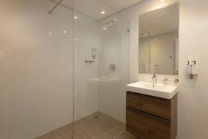2406 Oceans Apartment - by Stay in Umhlanga
