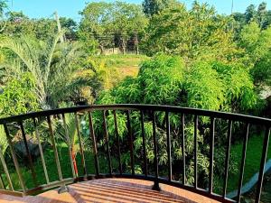 Sunny Side Villa