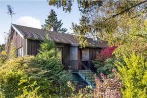 7 Bedroom Villa near Volvo Parkingincluded