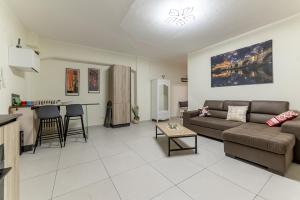 Luca Flat - Tiburtina Train Station & Wi-Fi