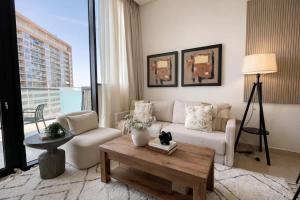 Binghatti Royale Luxe 1BR W Private Pool Parking
