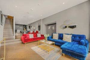 Sophisticated 2-Bed House with AC in Soho