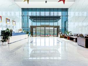 Exclusive 2BR Apartment - Prime Al Furjan-402