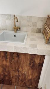 MOZa LUZe - Off Grid Casa Rural
