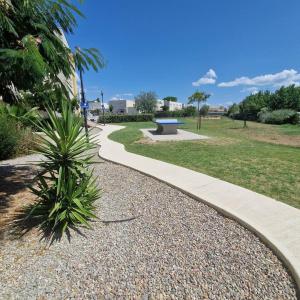 Villa lumineuse au soleil plage 5 min piscine parking