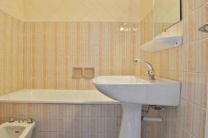 BO220-060 Appt 2 pièces 4 couchages BORMES LES MIMOSAS