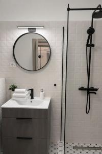 Modern Boutique - stay different