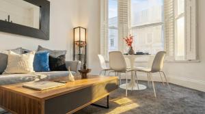 3 Mins to Earls Court Station Fulham Getaway