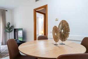 Stunning 1bed with Outdoor Dining in Malaga center