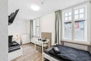 home2stay Apartments in Hanau Wifi Parking Self CheckIn