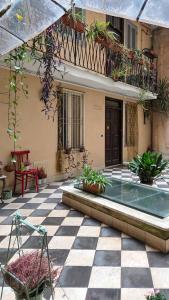 Colosseum Historic Apartment - 17th Century Building