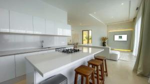 Beautiful Bianca villa with heated pool