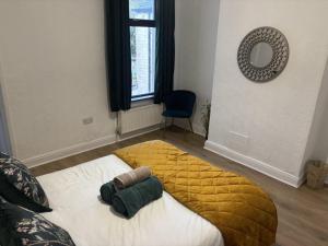 2 Bed - Sleeps 4 - Garden - Free Parking