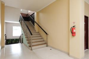 Urbanview Hotel Niraz Banjarmasin by RedDoorz