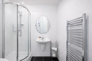Roomspace Serviced Apartments - Sterling House