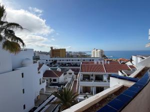 662 - Garden City - 1 Bedroom with Terrace