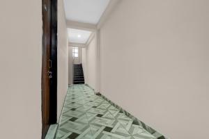 Hotel O Royal Urban Residency