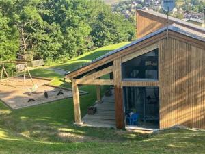 Apartament 5 persones Llar de Foc i Piscina