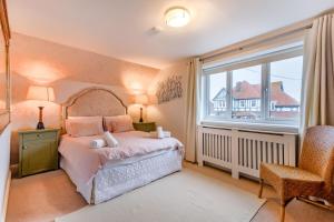 3 Bed in Southwold oc-pier67