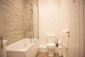 Flat 2 Aylesbury Street