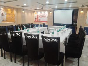 Hotel Rahul Deluxe