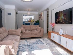 Nairobi exclusive 2 bedroom Apartmentensuite Gym swimming pool kids playground Parking family friendly