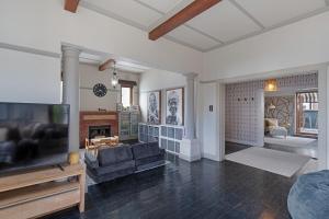 Family Home in Avenue De Le Hermite Fresnaye