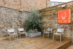 New! Lovely 1BR Flat with Patio in Herne Hill