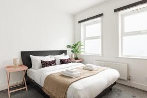 New! Lovely 1BR Flat with Patio in Herne Hill