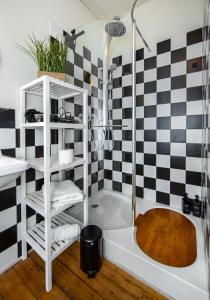 besto residence Kino-Billard-Poker-Kicker