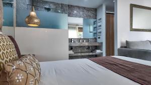 Aman Bungalow - heated pool, not overlooked