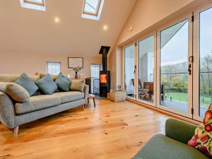 3 Bed in Keswick oc-93589