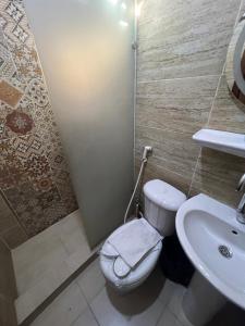 Isis pyramids sphinx