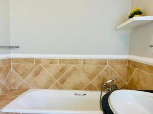 Modern Morningside apartment