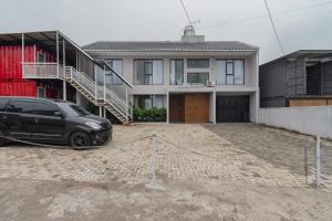 RedDoorz Plus near Lembang Park & Zoo