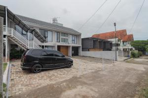 RedDoorz Plus near Lembang Park & Zoo