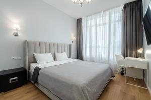 21-285 in Central Park, 7 John McCain Street, Petrovdom Apartments