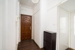 Park Skaryszewski Standard Apartment by BookingHost