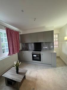 Cozy 1BR Next to East Finchley Station, N2