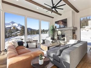 Big Sky Basin - Ski-In-Out, Hot Tub & Game Room